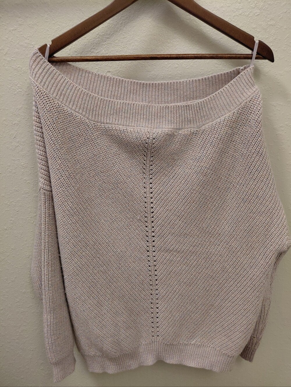 Soho Womens Cozy Light Purple  Knit Sweater.Size M.